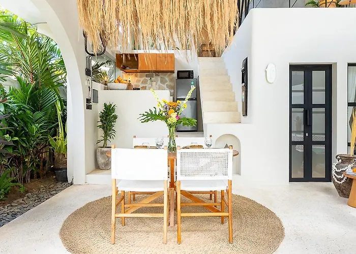 Casa Toledo Lux Designed 1 Bedroom - Kerobokan Villa *