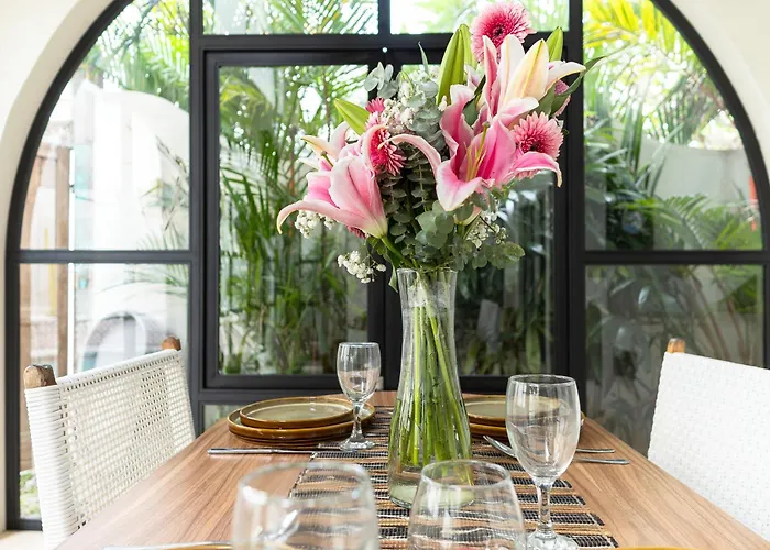 Casa Toledo Lux Designed 1 Bedroom - Kerobokan * Seminyak (Bali)